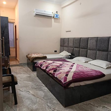Surya Palace Ayodhya Екстер'єр фото